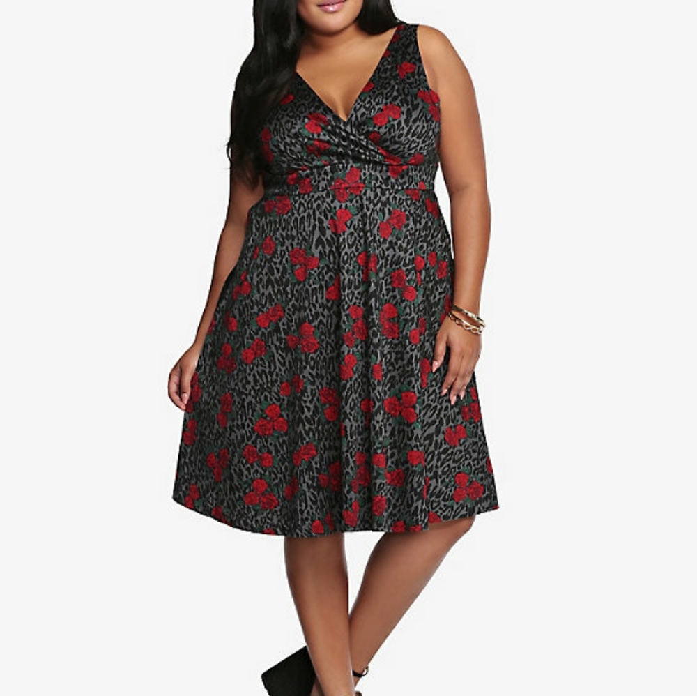 Torrid Swing Dress Leopard and Rose Print pockets
